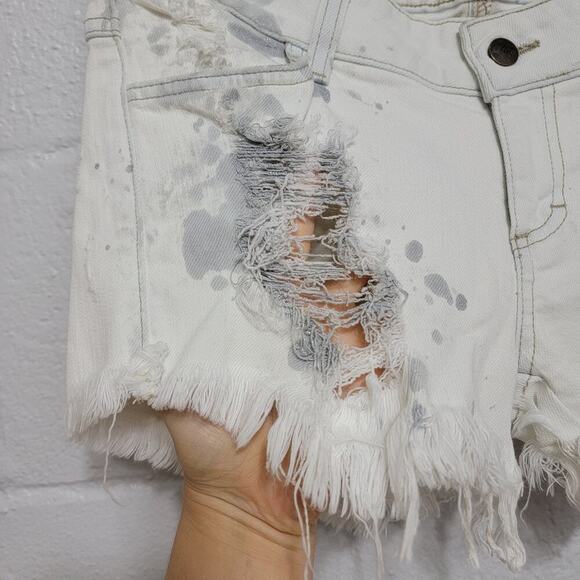 Sivy Destroyed Jean Shorts 32 - Picture 3 of 8